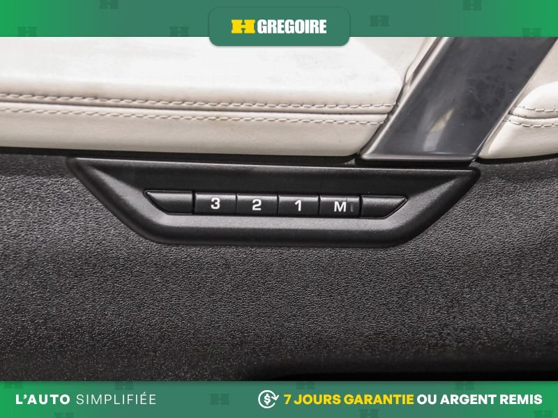 Land Rover DISCOVERY SPORT 822629 | R-Dynamic 4WD AUTO AC CUIR TOIT NAV CAM RECUL BLEU 2020 Bleu Laval - photo #16
