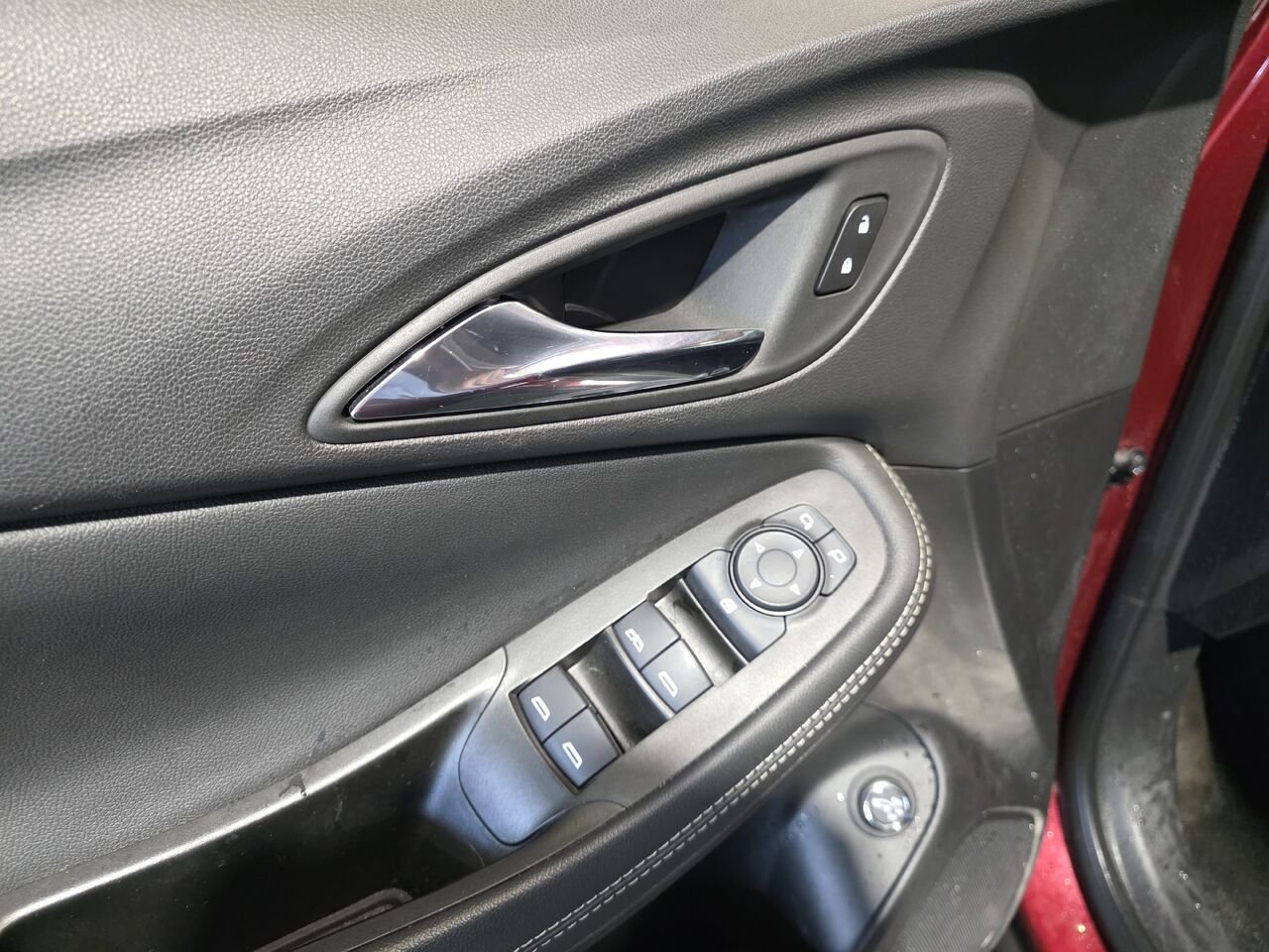 2023 Buick Encore GX Red  - photo #13