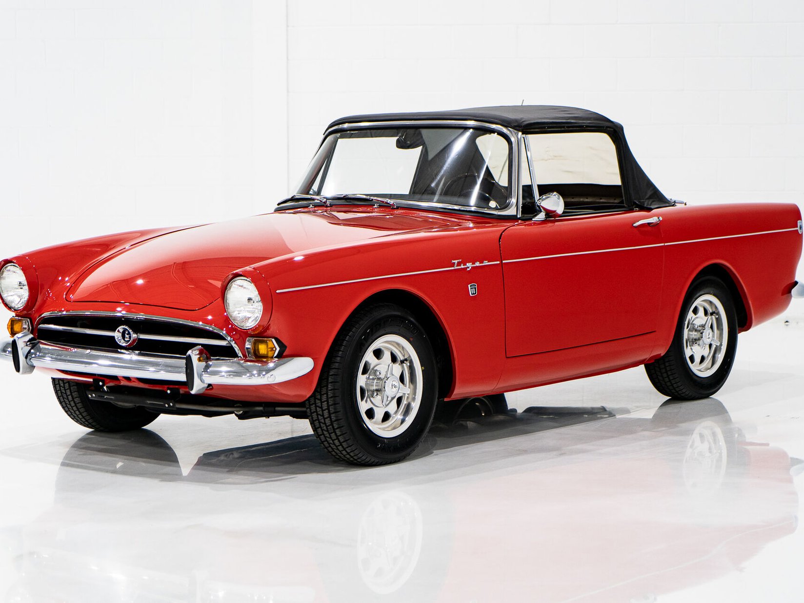 Sunbeam Tiger Unrestored with single repaint **PRIX EN USD** 1967 Rouge Montréal - photo #47