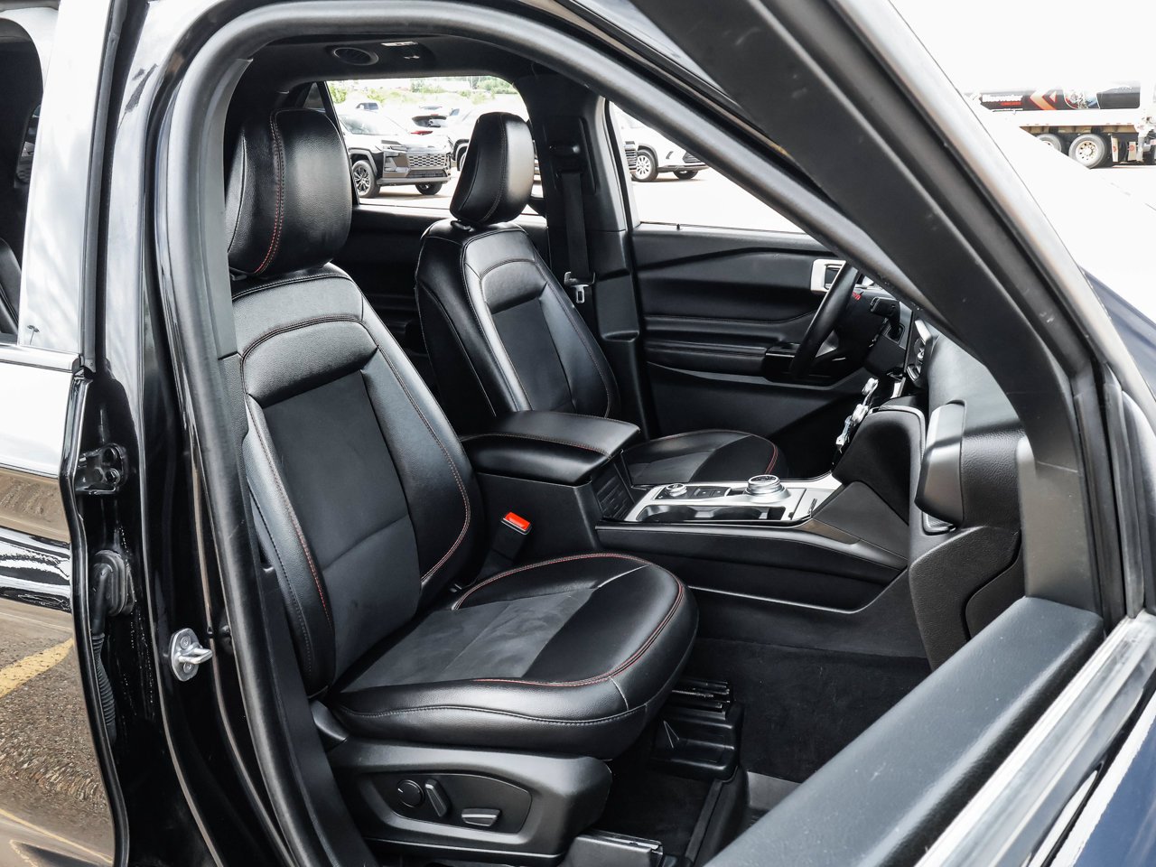 2022 Ford Explorer ST-Line 4WD Black Sherwood Park - photo #14