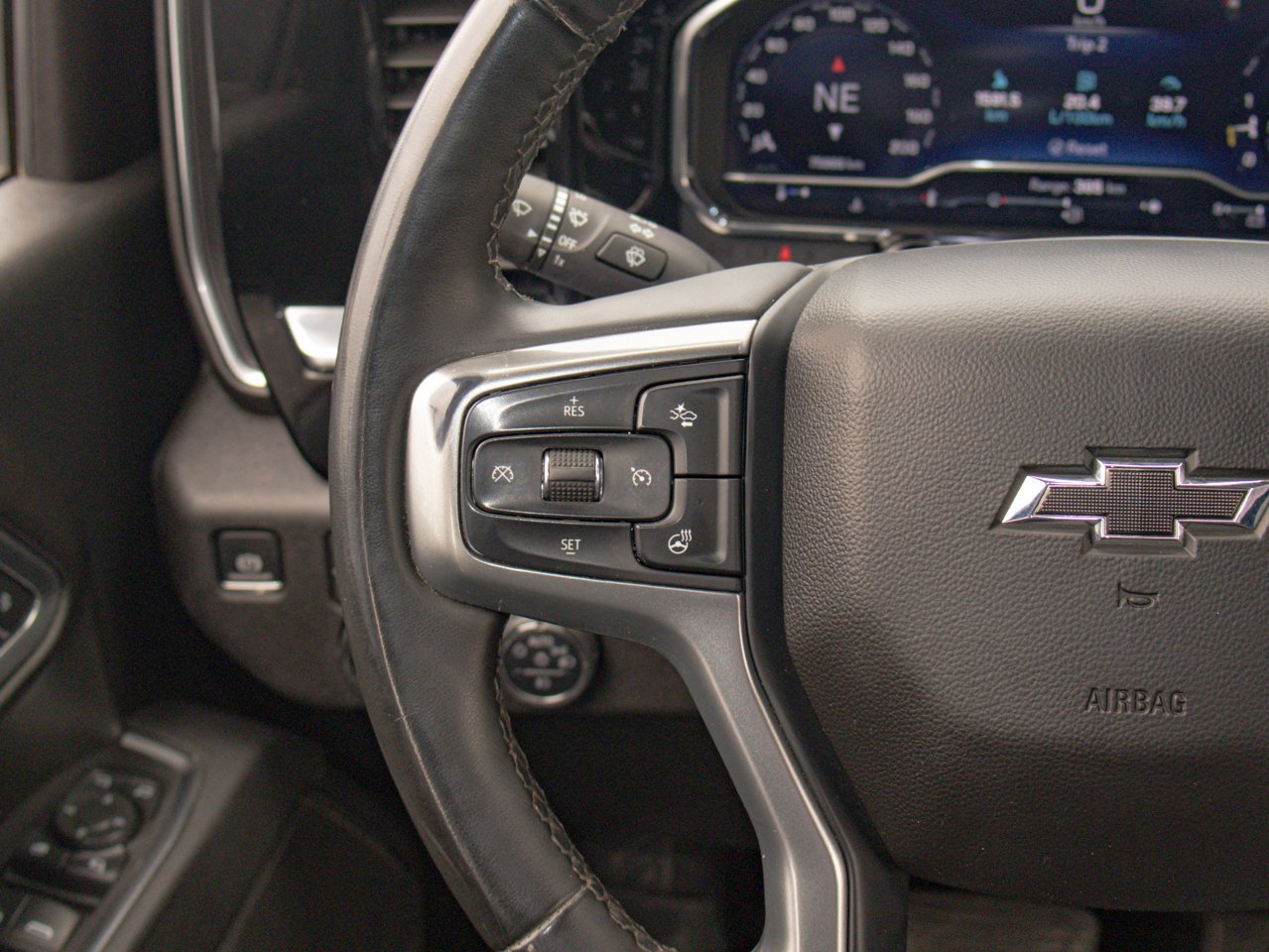 2025 Chevrolet Silverado 3500HD 4WD Crew Cab 159 LT White Sherwood Park - photo #23