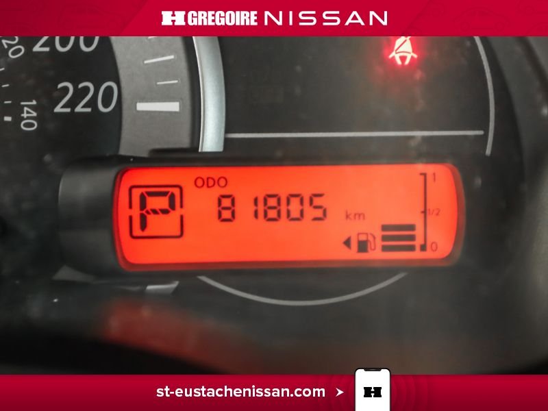 2017 Nissan MICRA Red Saint-Eustache - photo #15