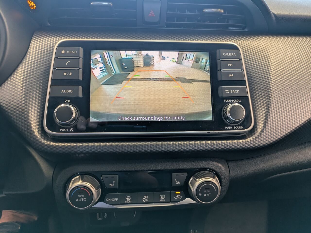 Nissan Kicks 2018 Blanc Gatineau - photo #11