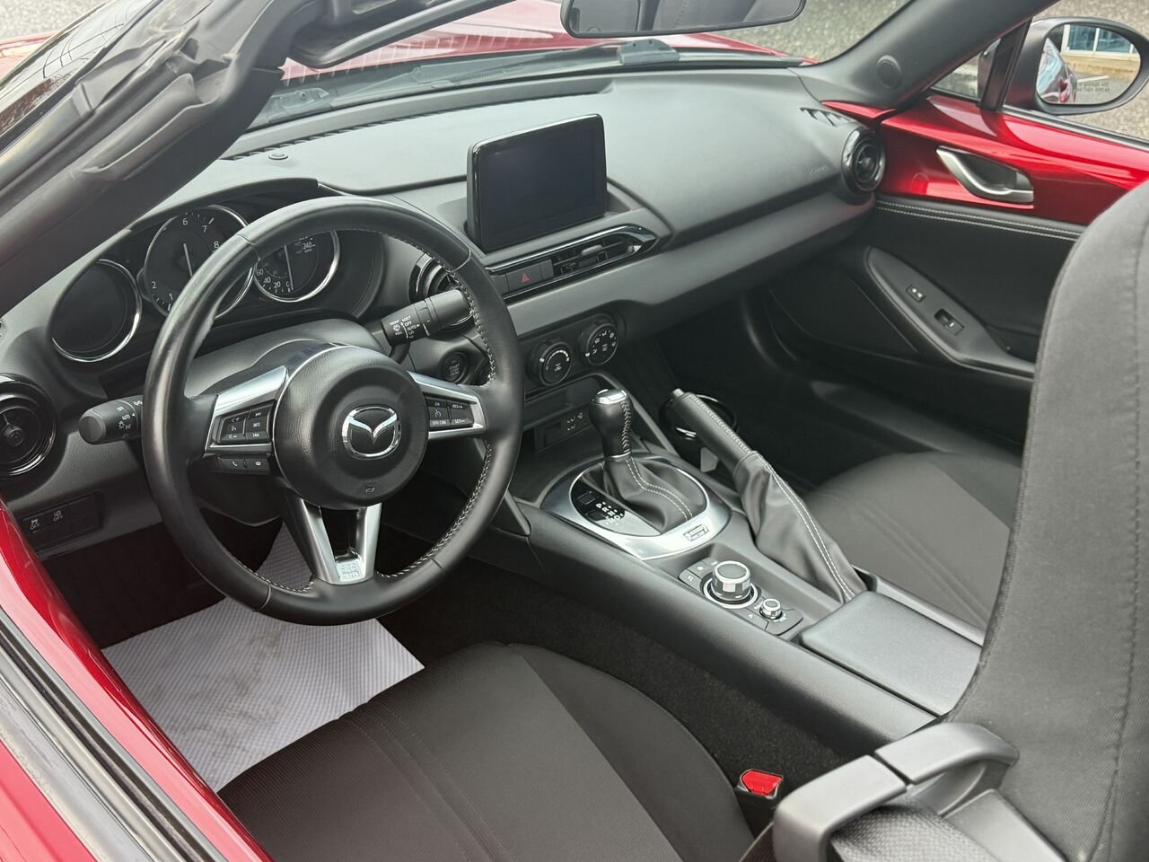 Mazda MX-5 2021 Rouge Ste-Marie - photo #7