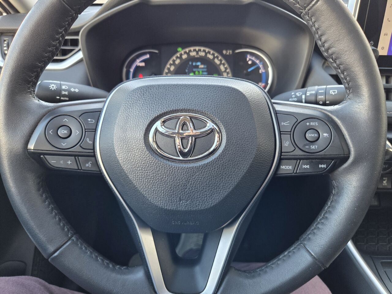 2023 Toyota RAV4 XLE HYBRIDE Silver  - photo #21
