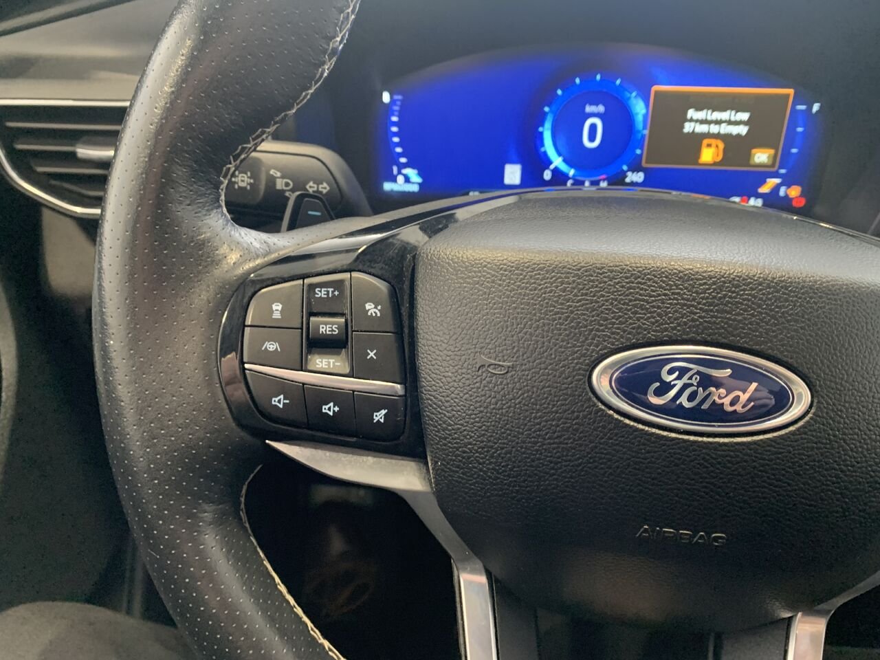 2024 Ford Explorer ST EXPLORER ST 4WD Grey Châteauguay - photo #38