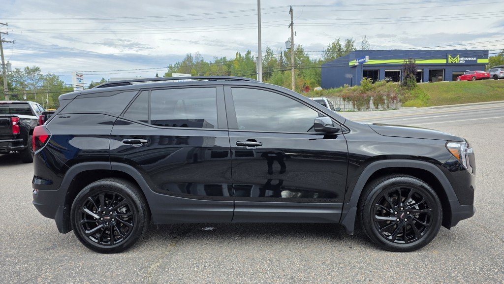 2024 GMC Terrain SLE Elevation AWD Black Mont-Laurier - photo #3