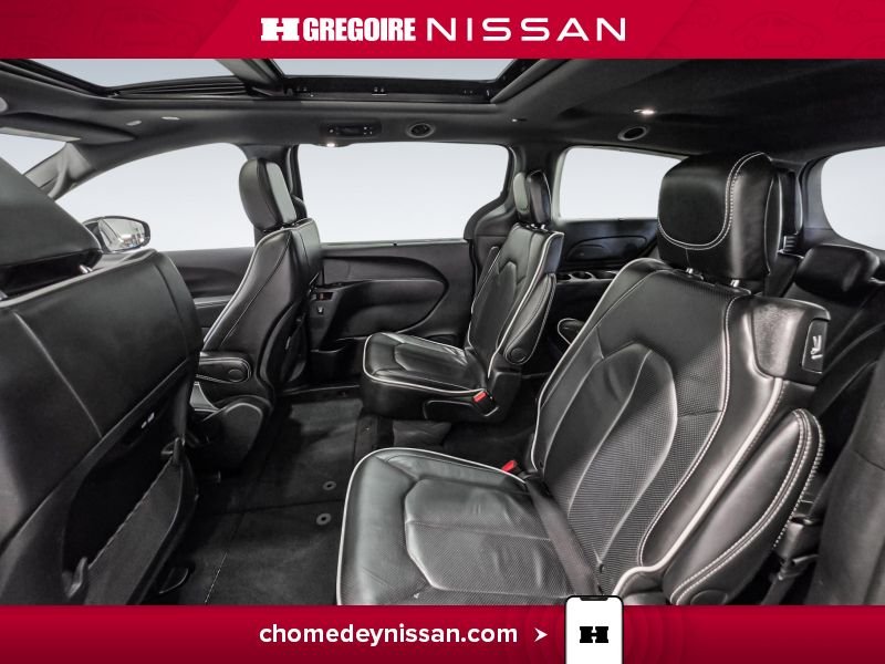 2025 Chrysler Pacifica Grey Saint-Eustache - photo #29