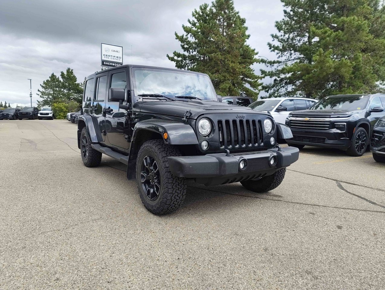 2018 Jeep Wrangler JK Unlimited Sahara 4x4 Black Sherwood Park - photo #2