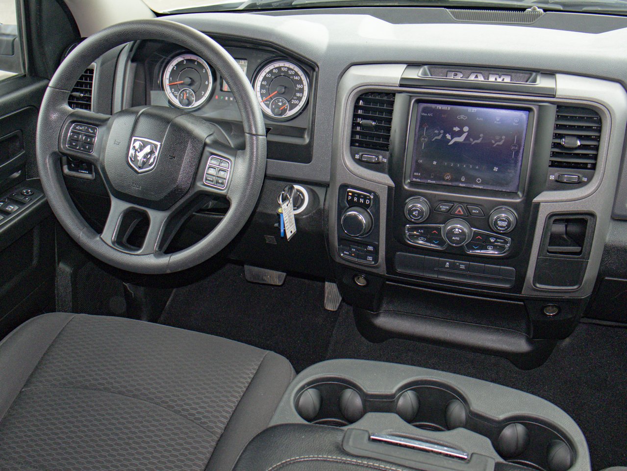 2020 Ram 1500 Classic Express 4x4 Crew Cab 5'7 Box Grey Sherwood Park - photo #29