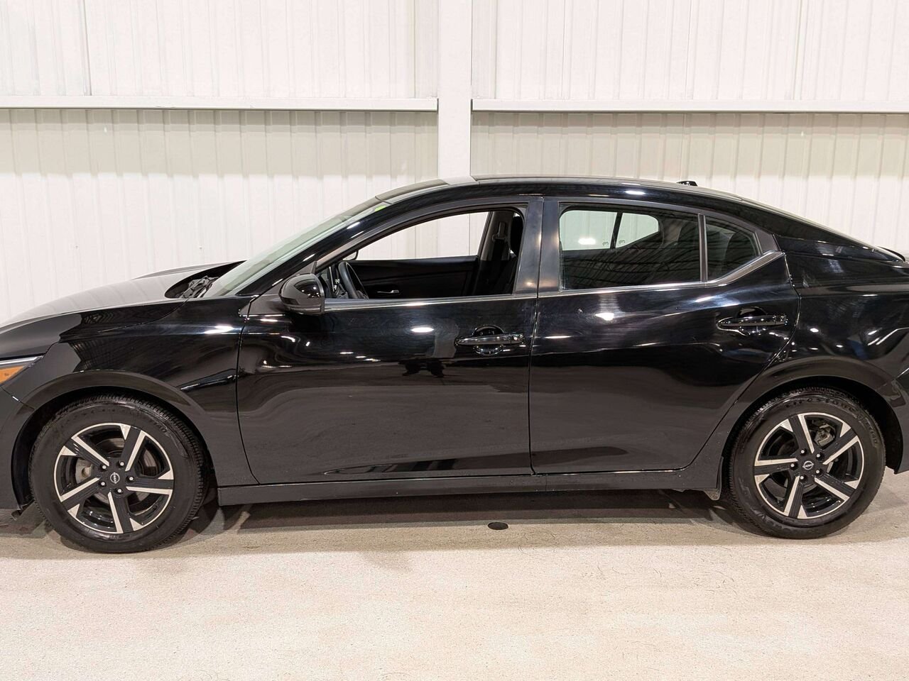 Nissan Sentra SV CVT 2024 Noir Val-David - photo #4
