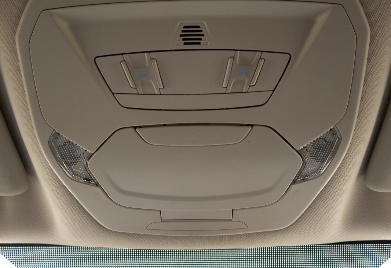 2015 Ford Escape FWD 4dr SE Grey Sherwood Park - photo #24