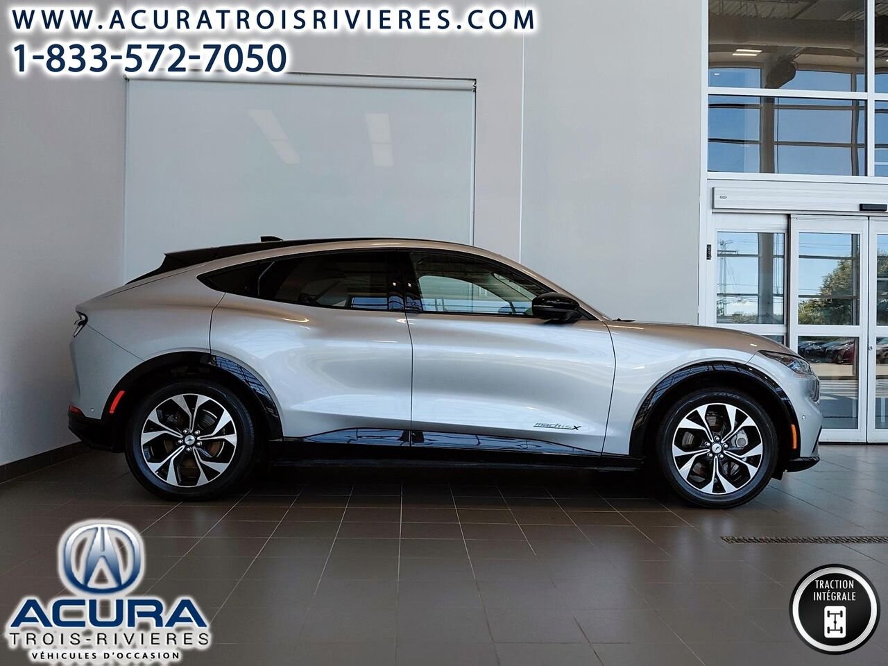2021 Ford Mustang Mach-E X4 Silver Trois-Rivières - photo #2