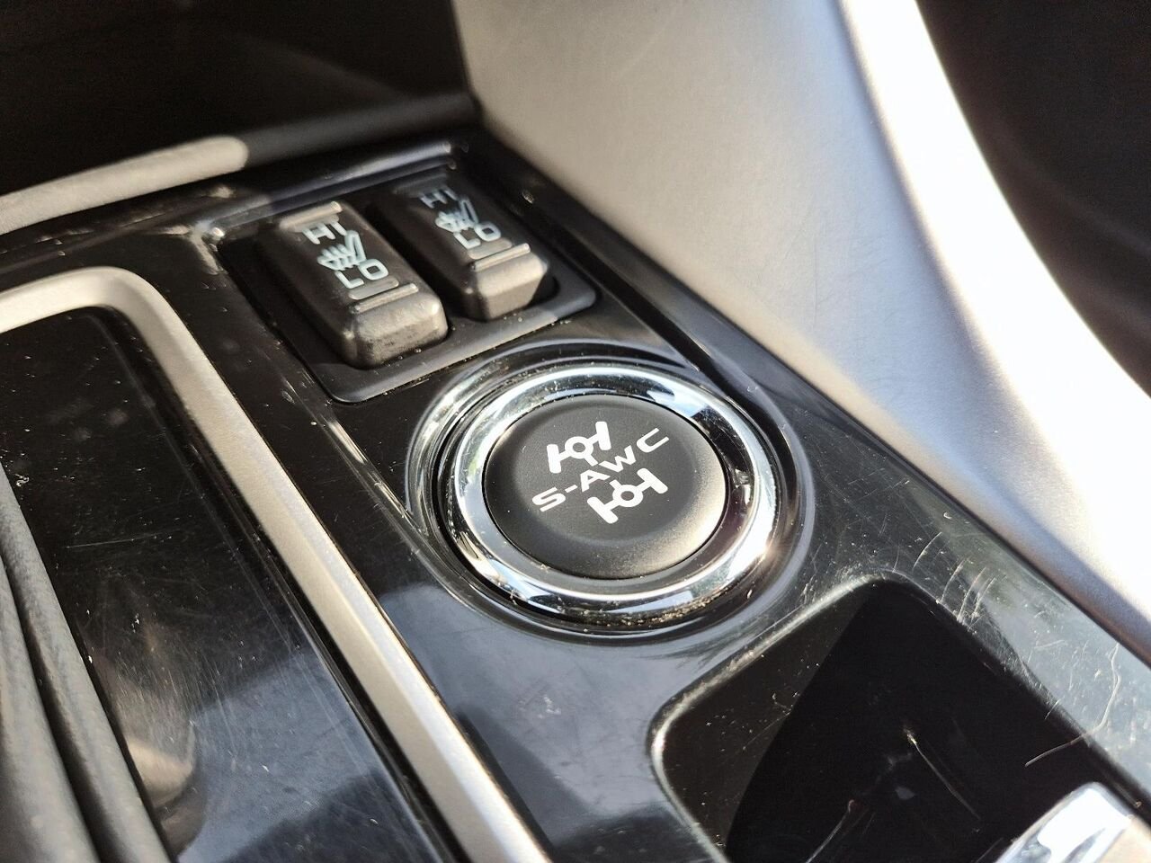 2022 Mitsubishi Eclipse Cross Silver Saint-Jérôme - photo #14