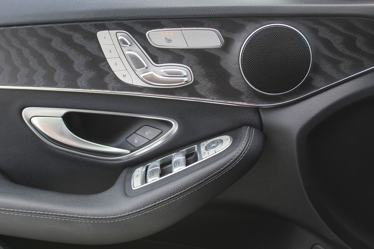 Mercedes-Benz Classe-C VIN: 55SWF4KB3JU264149 2018 Blanc Sainte-Rose - photo #10