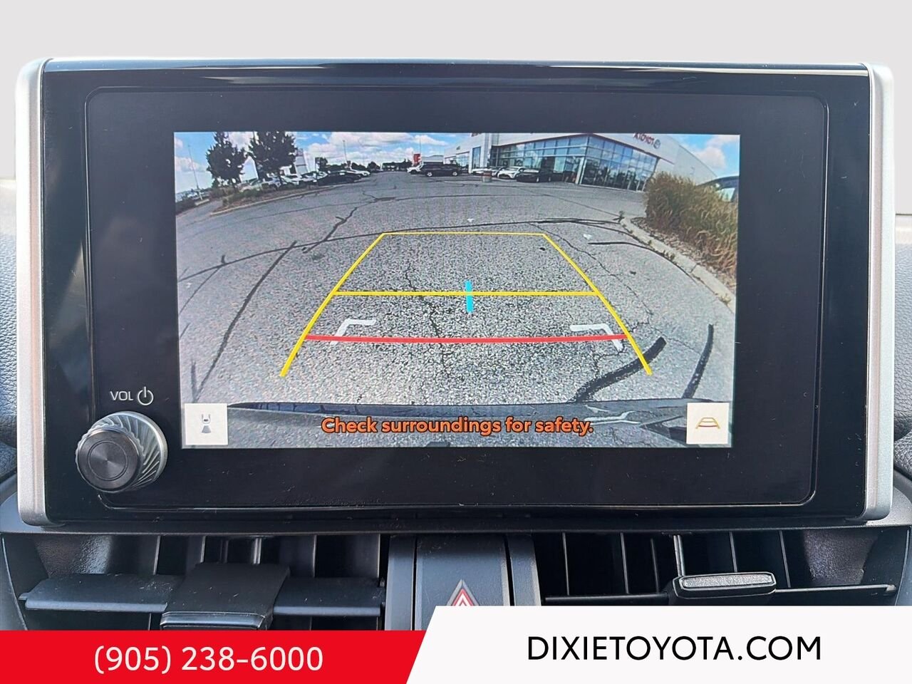 2025 Toyota RAV4 XLE AWD / HEATED SEATS / MOONROOF / ALLOY WHEELS / CARPLAY AND ANDROID AUTO Grey Mississauga - photo #15