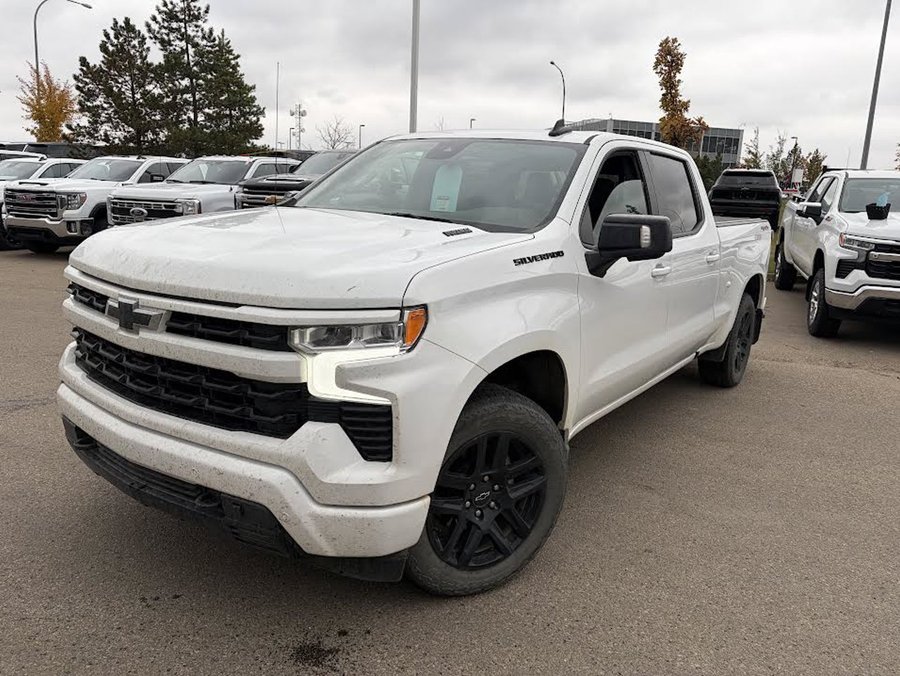 2024 Chevrolet Silverado 1500 RST White