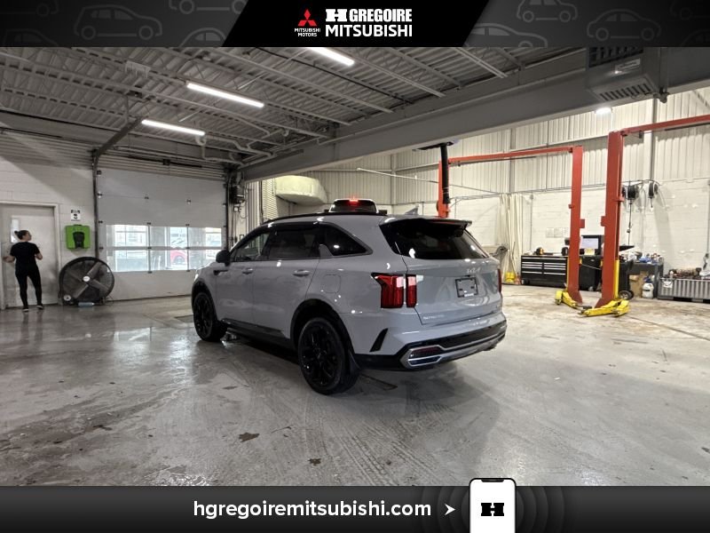 2023 Kia Sorento Grey Laval - photo #5