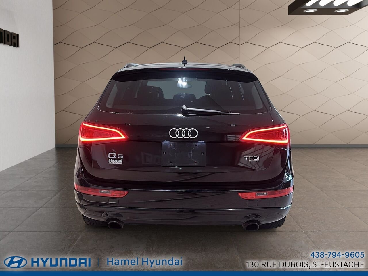 2014 Audi Q5 Black Saint-Eustache - photo #3