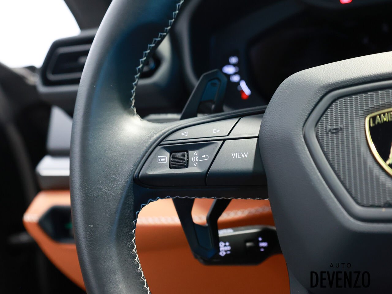 2025 Lamborghini Urus Black Saint-Eustache - photo #14