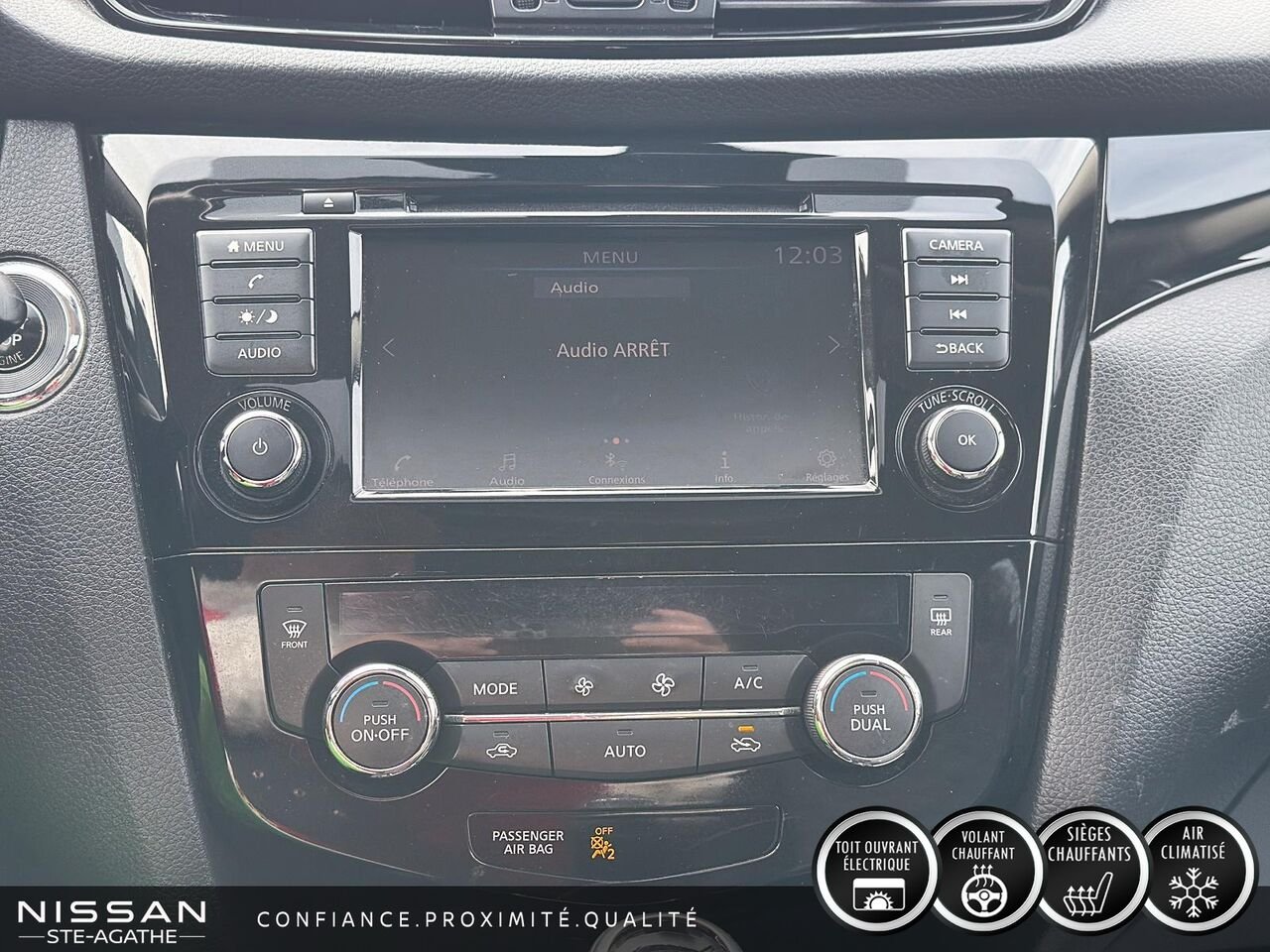 2019 Nissan Qashqai SV TI CVT Black Sainte-Agathe-des-Monts - photo #16