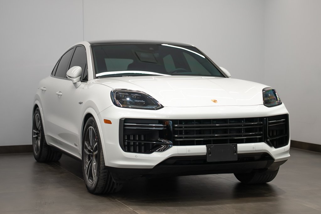 2024 Porsche Cayenne White Saint-Eustache - photo #2