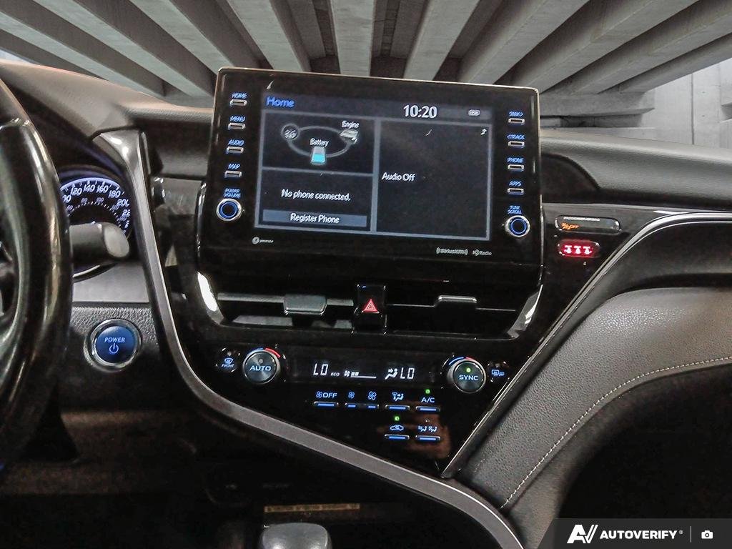 2021 Toyota Camry 2602151A | Hybrid SE White Edmonton - photo #18