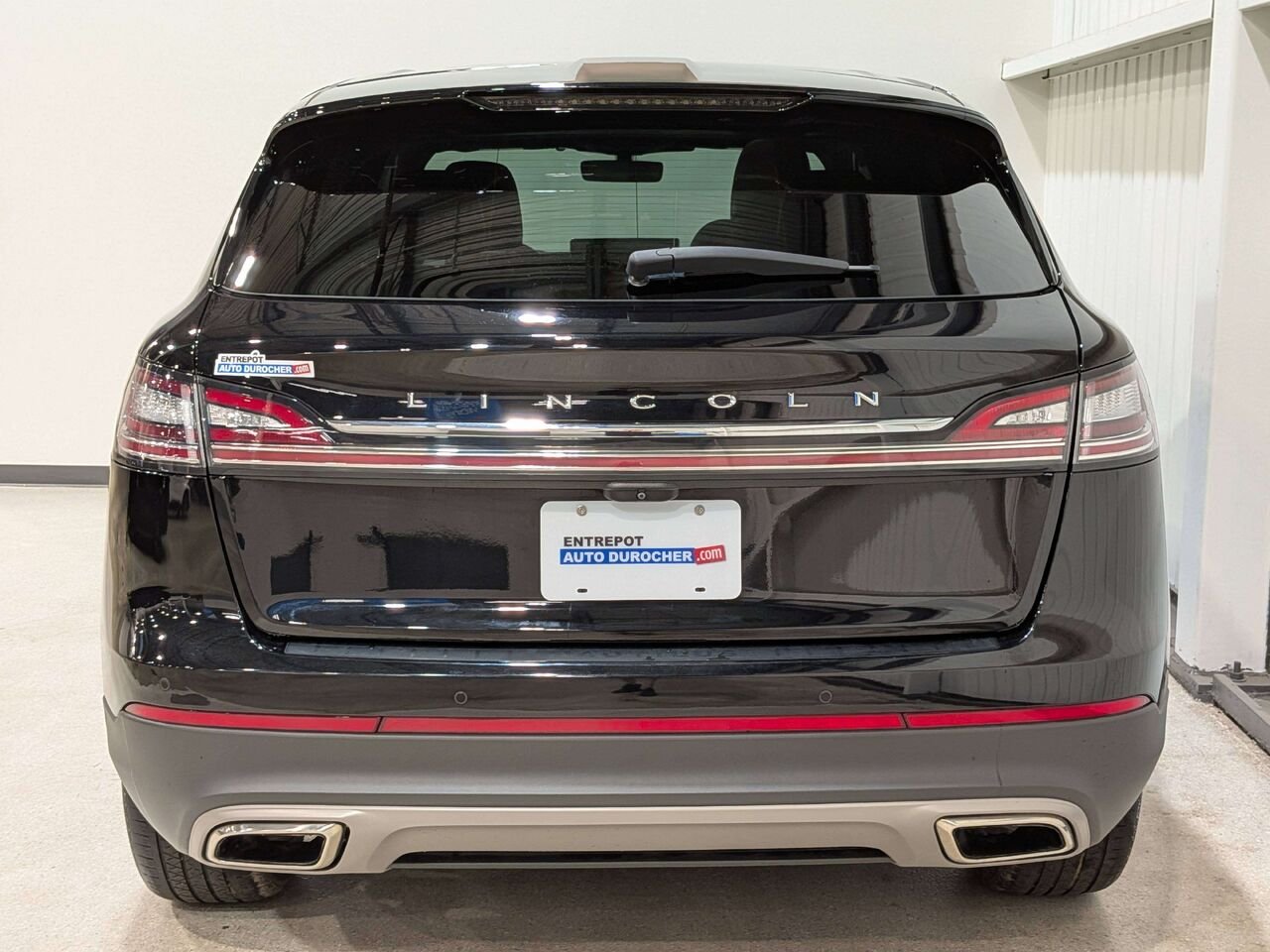2022 Lincoln Nautilus Reserve AWD Black Val-David - photo #5