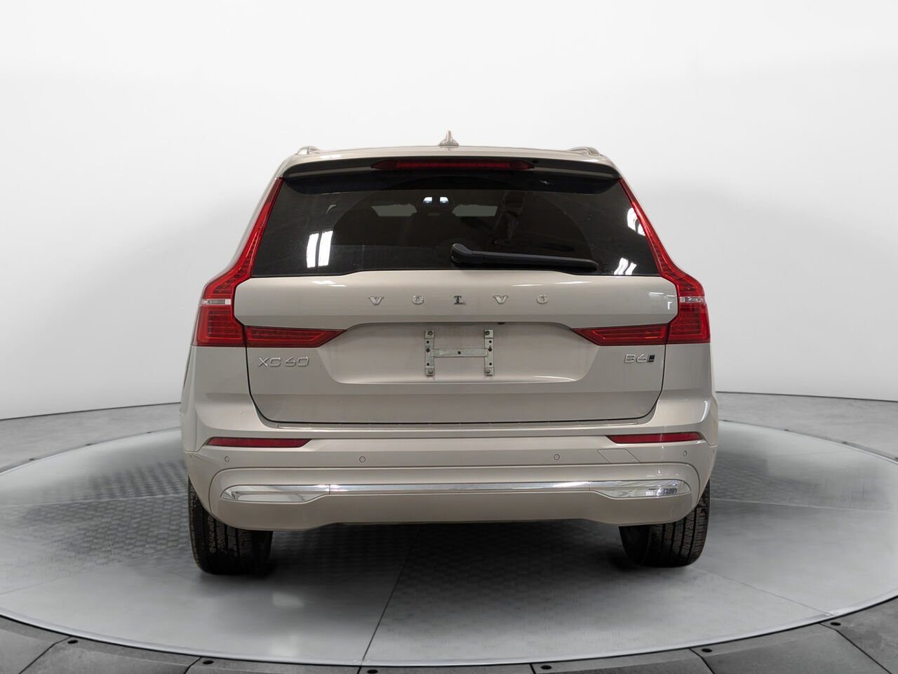 2023 VOLVO XC60 Ultimate Bright Theme AWD Toit Pano Sièges Chauffants Grey Sherbrooke - photo #4