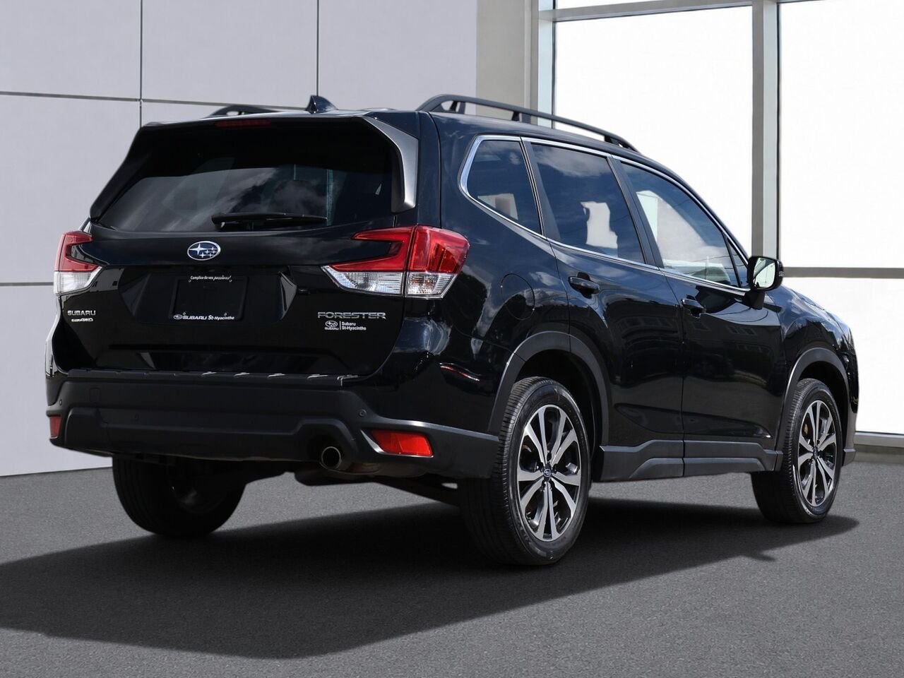 Subaru Forester Limited 2023 Noir Saint-Hyacinthe - photo #6