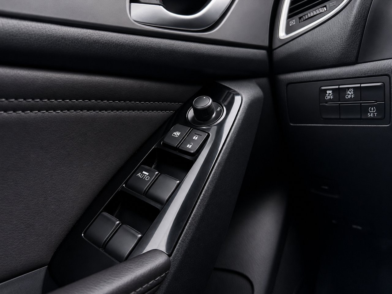 2018 Mazda Mazda3 Silver Châteauguay - photo #16