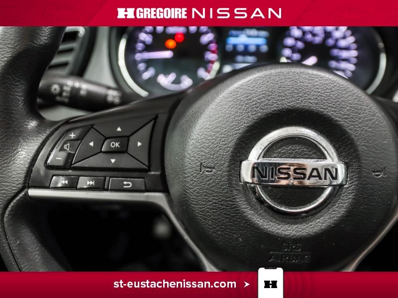2017 Nissan Rogue Red Laval - photo #17