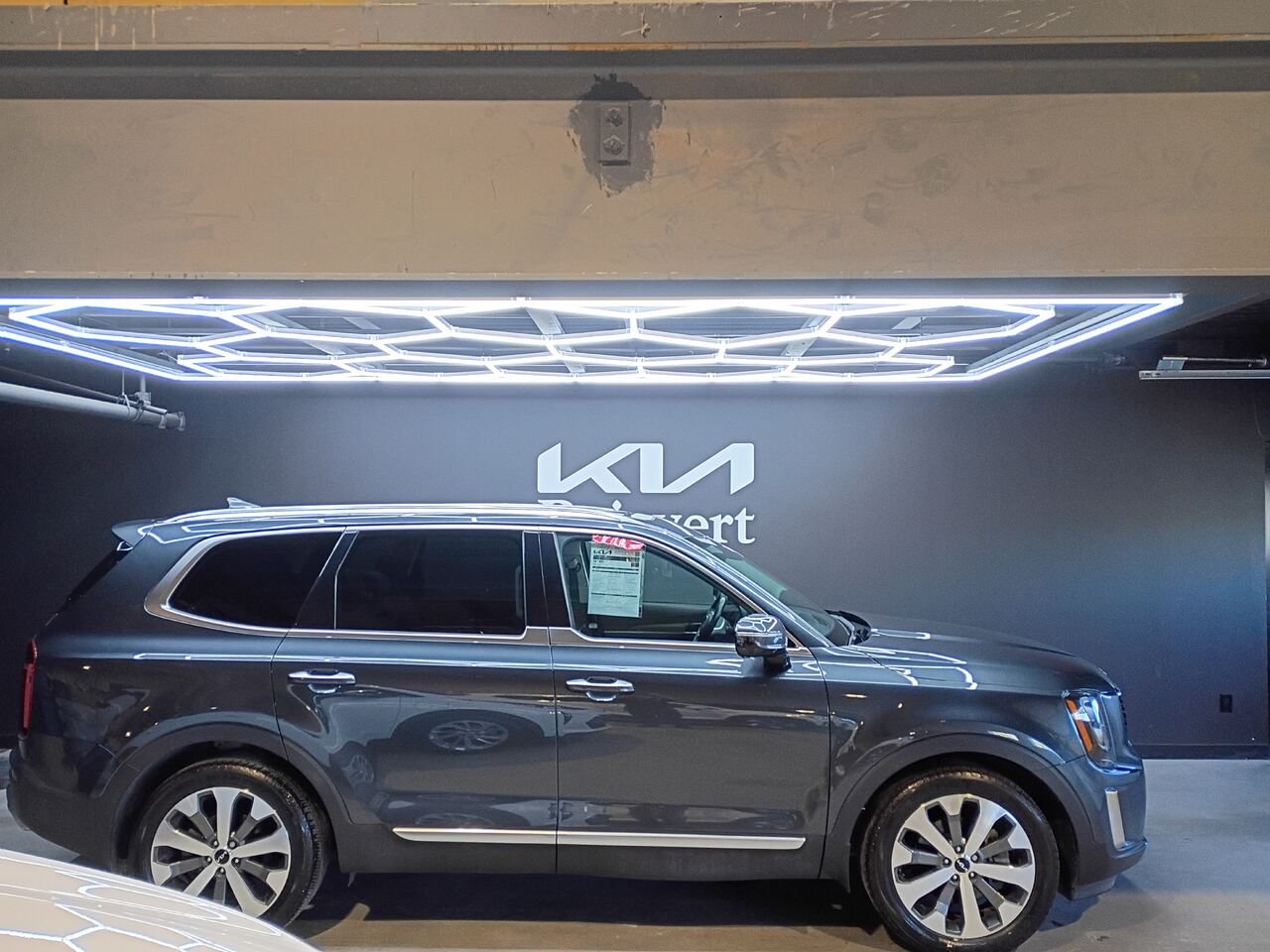 2022 Kia Telluride Grey Blainville - photo #4