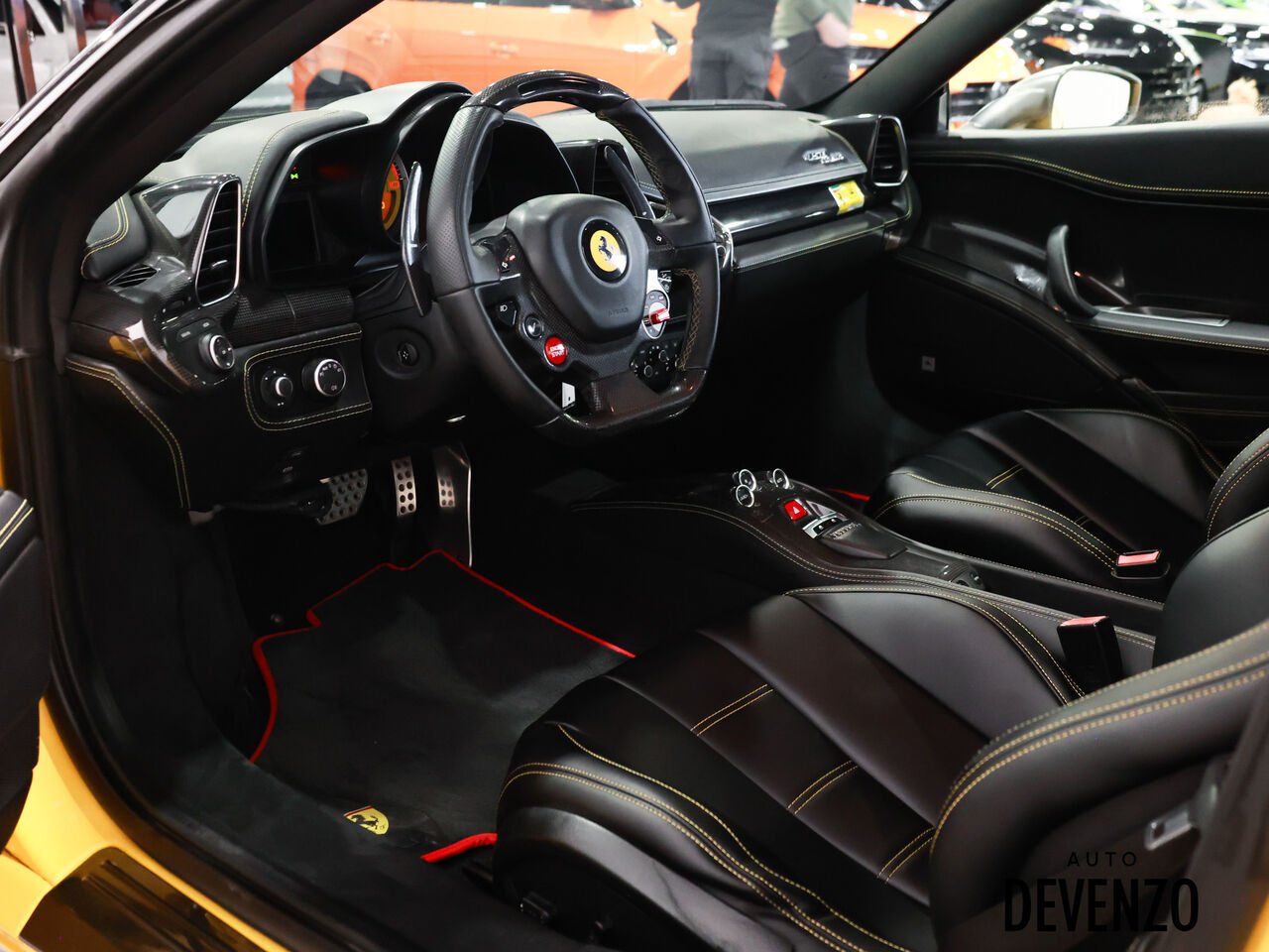 Ferrari 458 Italia 2011 Jaune Saint-Eustache - photo #8