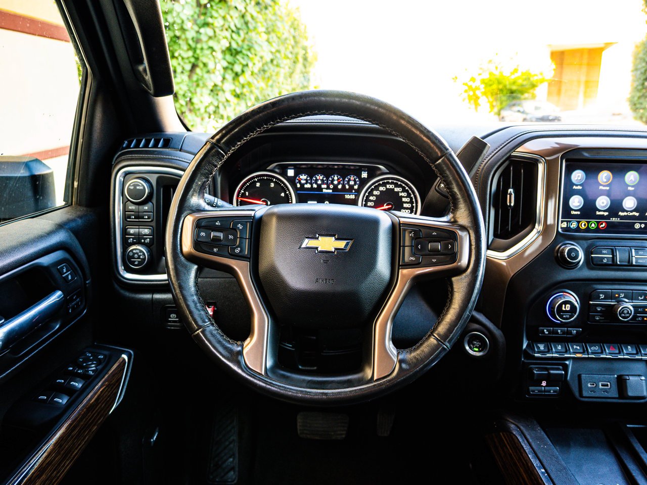 2023 Chevrolet Silverado 3500HD 4WD Crew Cab 159 High Country White Sherwood Park - photo #35