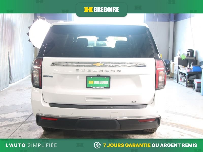 2024 Chevrolet Suburban White Laval - photo #5