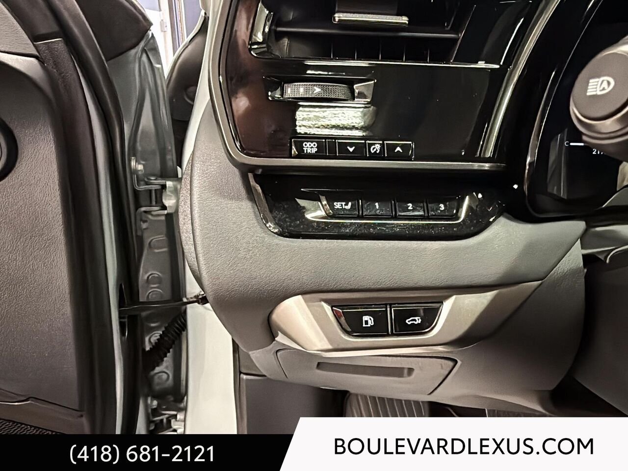 Lexus RX 601184 | RX 350 LUXE TI 2026 Argent Québec - photo #12