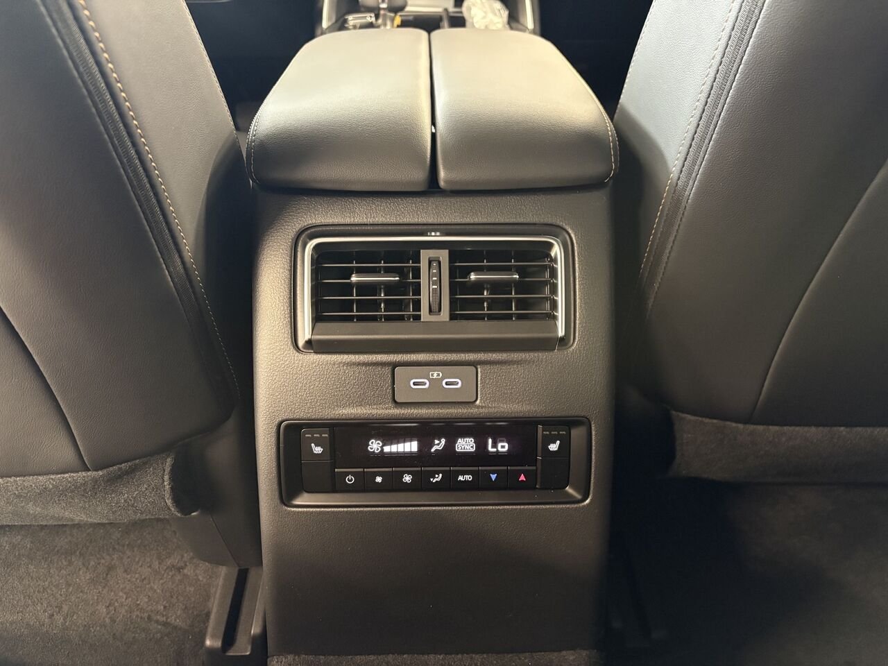 MAZDA CX-70 hybride rechargeable GT TI 2026 Bleu cristal foncé mica Châteauguay - photo #7