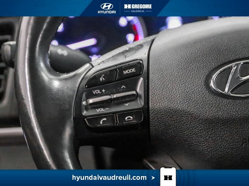 Hyundai Elantra YW214 | Preferred Manual 2019 Blanc Laval - photo #20