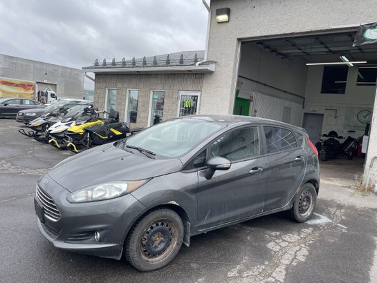 2016 Ford Fiesta Hayon 5 portes SE Black