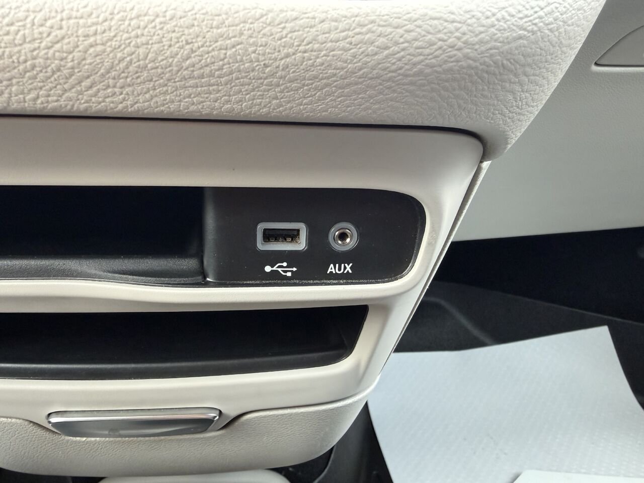 Chrysler Pacifica 2019 Noir Thetford Mines - photo #24