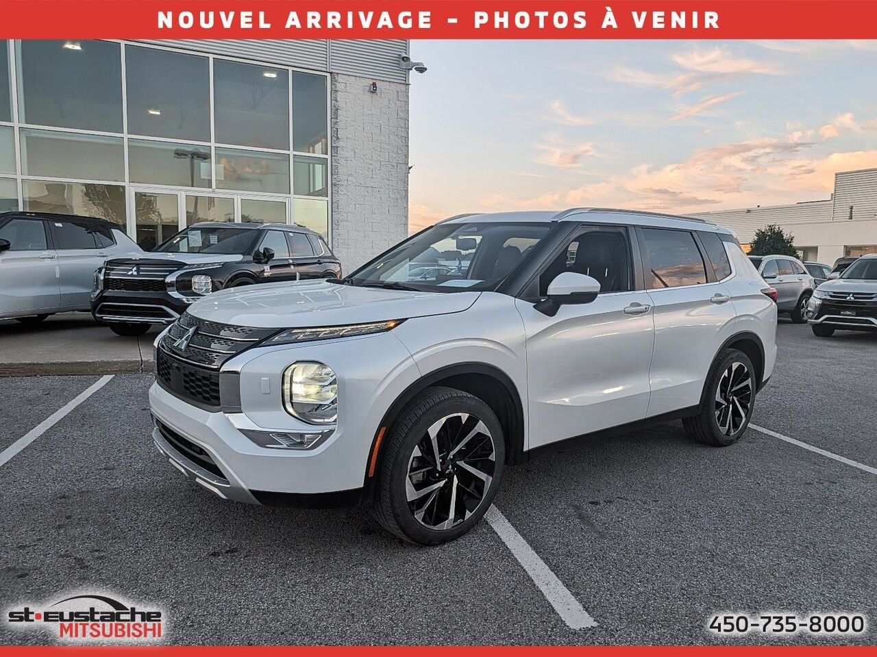 Mitsubishi Outlander 2023 Blanc Saint-Eustache - photo #0