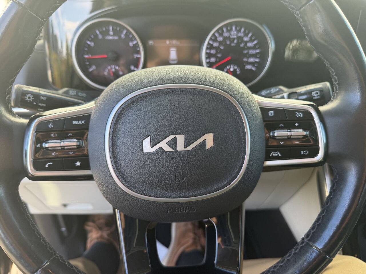 Kia Carnival LX PLUS 8 PASSAGERS 2022 Noir Laval - photo #30