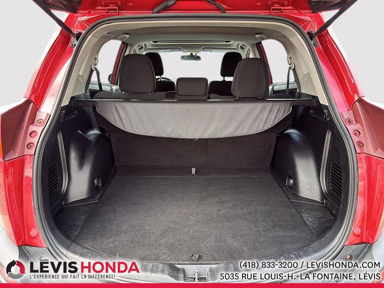 2014 Toyota Rav4 XLE AWD Traction intégrale 4 portes XLE Red Lévis - photo #13