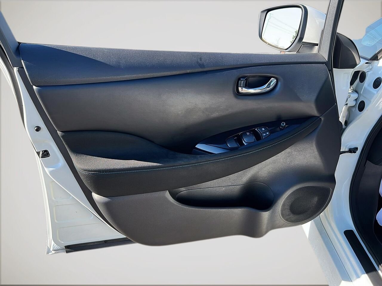 Nissan LEAF SV PLUS 2024 Blanc Québec - photo #10