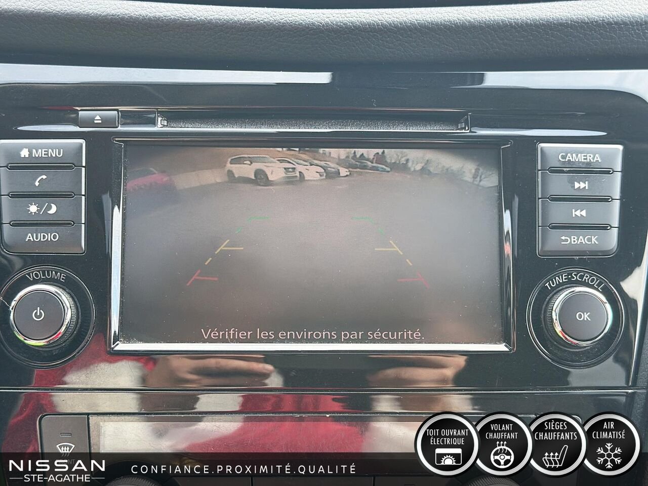 2019 Nissan Qashqai SV TI CVT Black Sainte-Agathe-des-Monts - photo #17