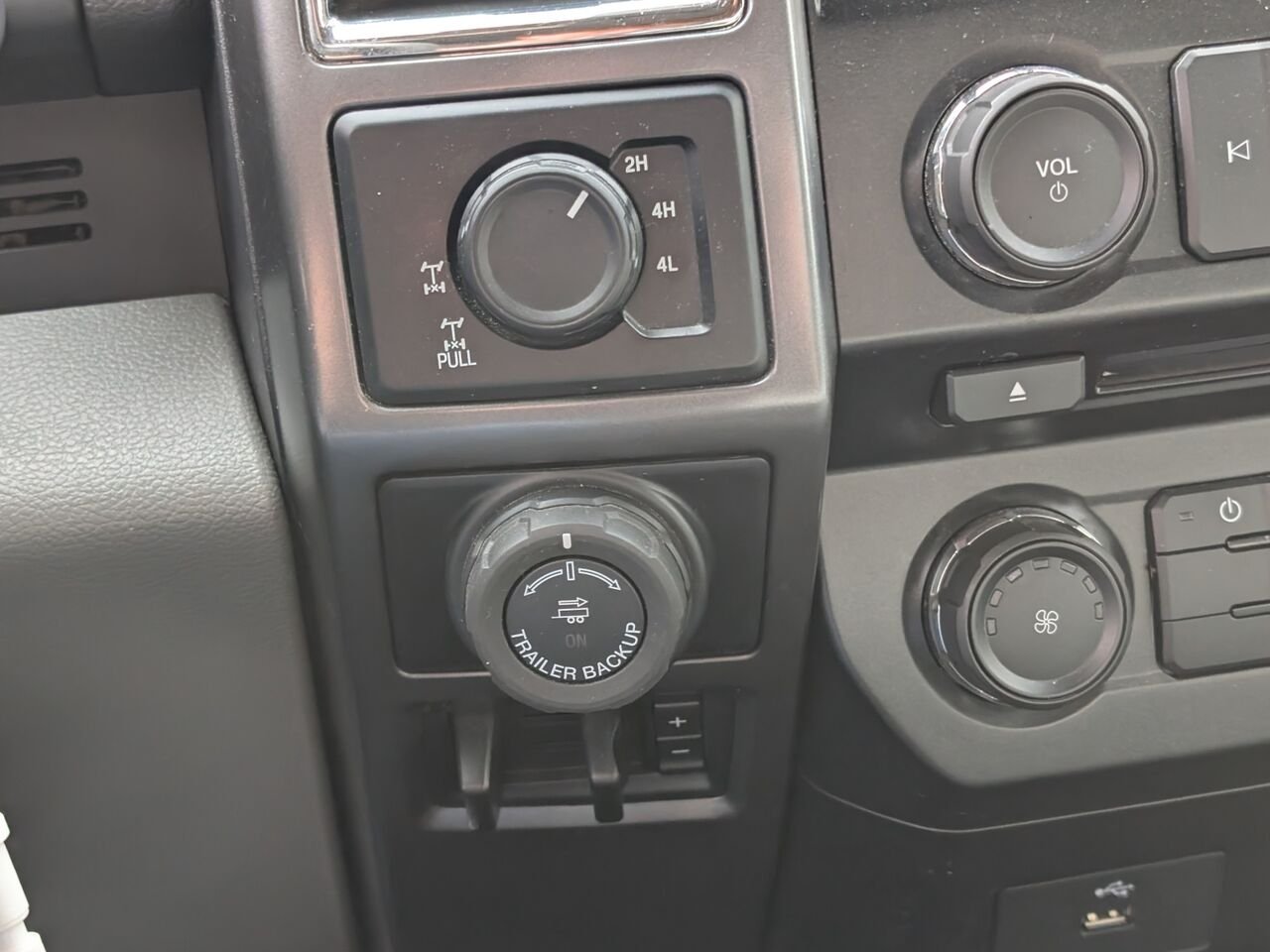 Ford F-150 XLT/AC/CAMÉRA DE RECUL/BLUETOOTH/RÉGULATEUR DE VITESSE 2016 Argent Sherbrooke - photo #12