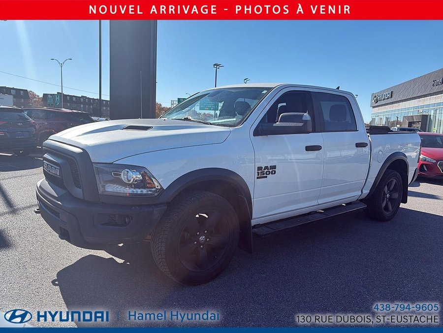 Ram 1500 Classic Warlock cabine d'équipe 4x4 caisse de 5 pi 7 po 2021 Blanc