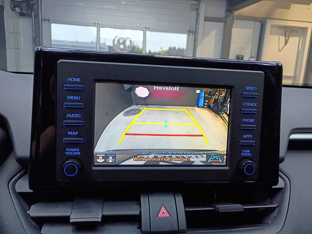 2022 Toyota RAV4 Red Blainville - photo #30