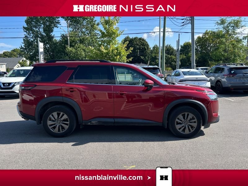 Nissan Pathfinder 2024 Rouge Saint-Eustache - photo #15